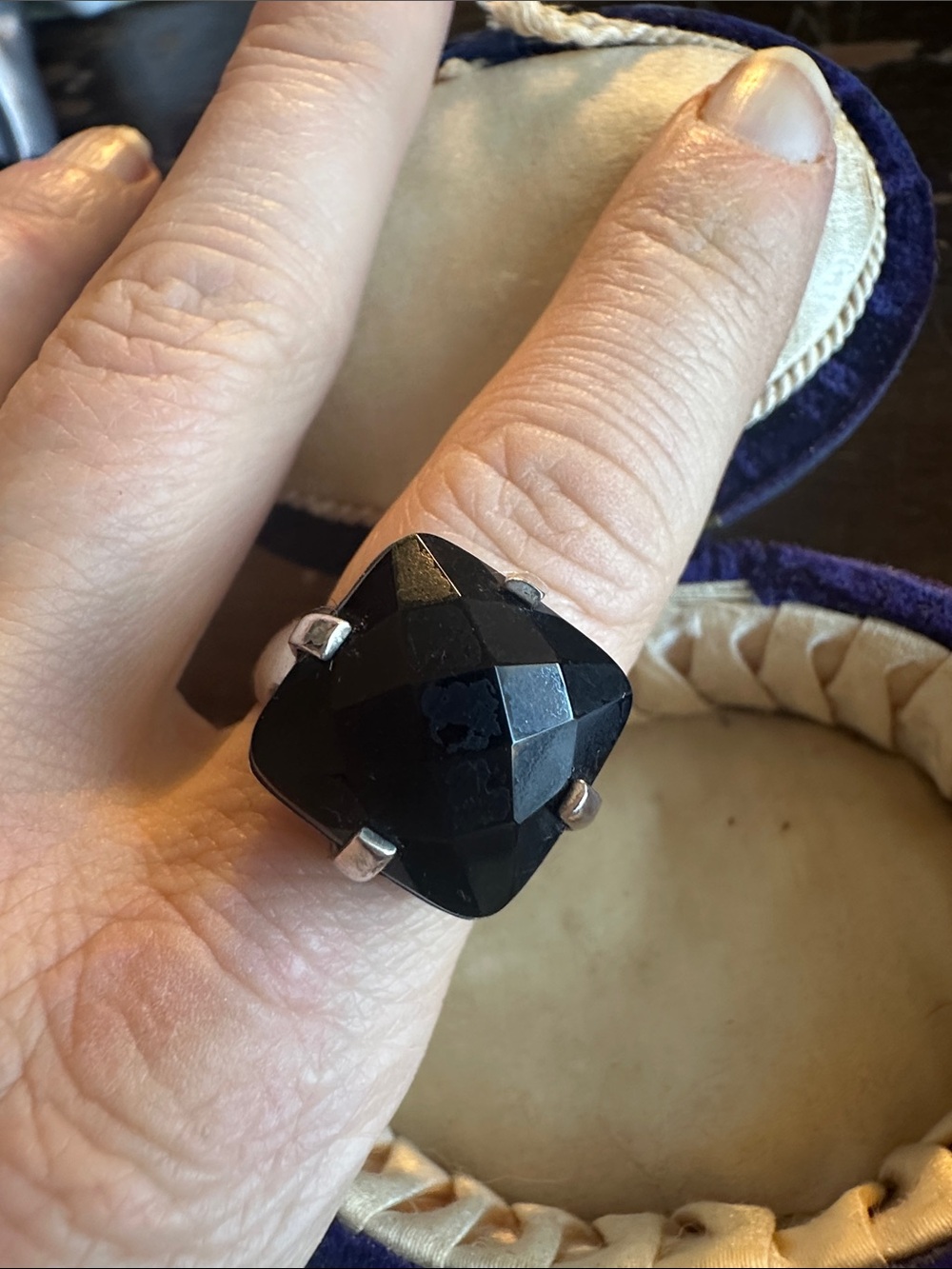 sz 8 onyx and marked sterling 925 ring